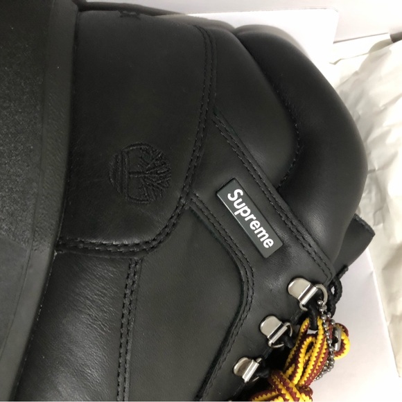 Supreme X Timberland Black Leather Field Boot (9) - Picture 11 of 11